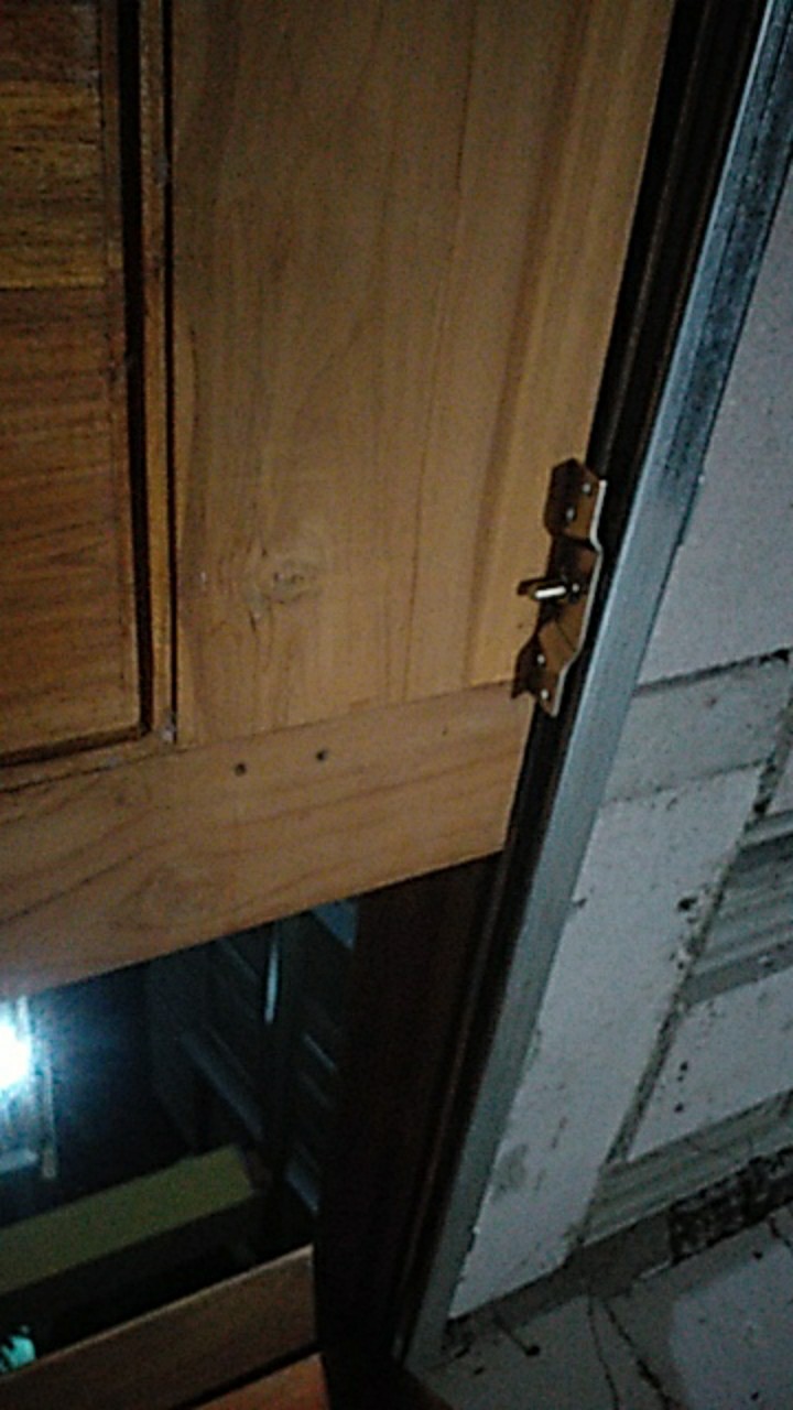 Sliding Track C4 Glatino/ Rel Pintu Geser 2,1 M Estilo / Rel Pintu Sliding 210 Cm By Belucci