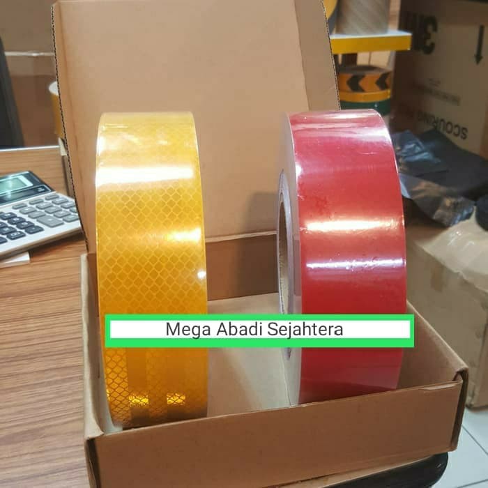 

Stiker Diamond Tape Scotchlite Reflective Motif Seperti EGP Red 2"inch