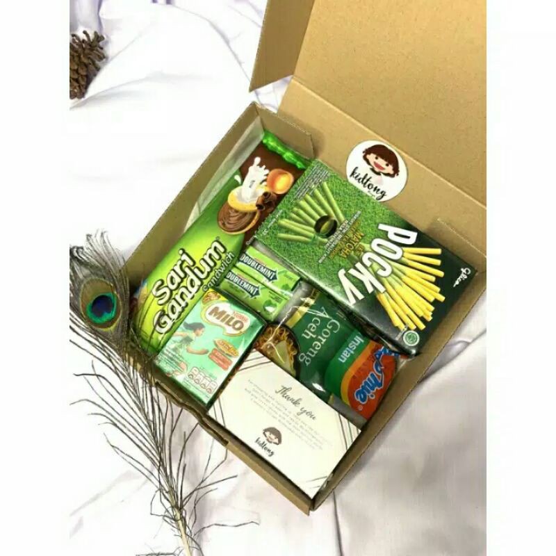 

Gift Box Snack/Hampers/Kado ulang tahun