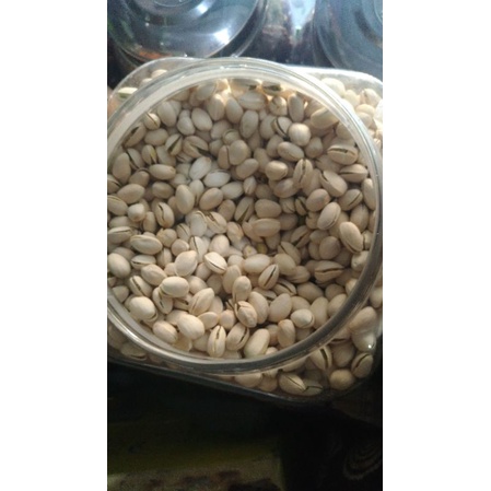 

kacang pistachio / fustuk