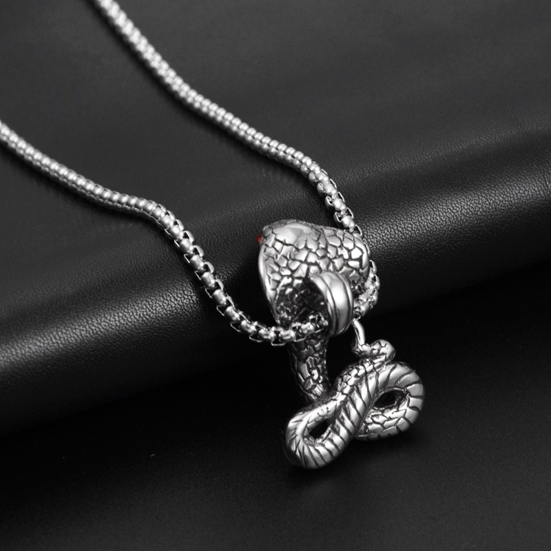 New men's fashion Cobra Pendant Necklace punk jewelry