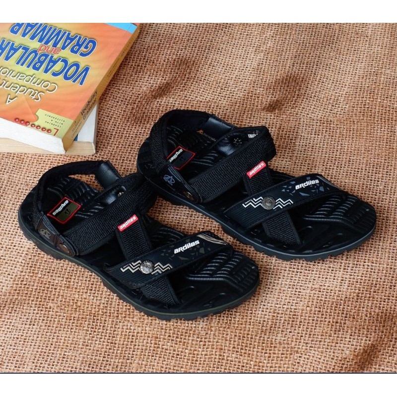 1KG MUAT 2PCS SANDAL GUNUNG ARDILES VERMILLION - ARDILES KWANZA 38-42