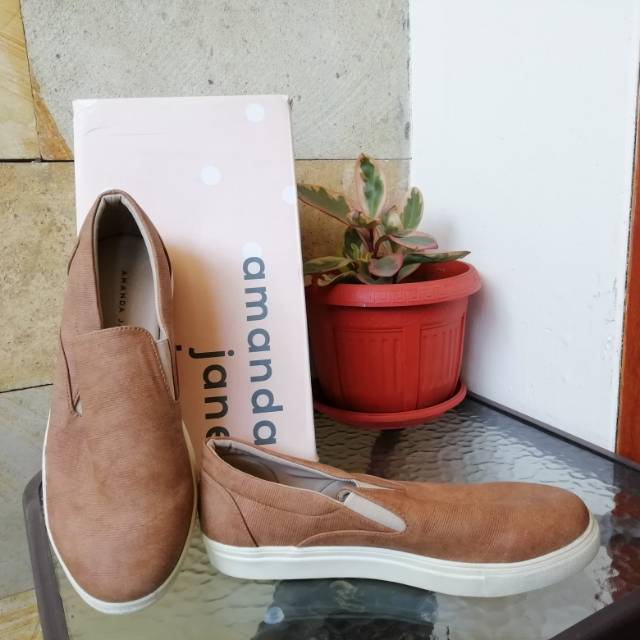 Amanda jane's slip on