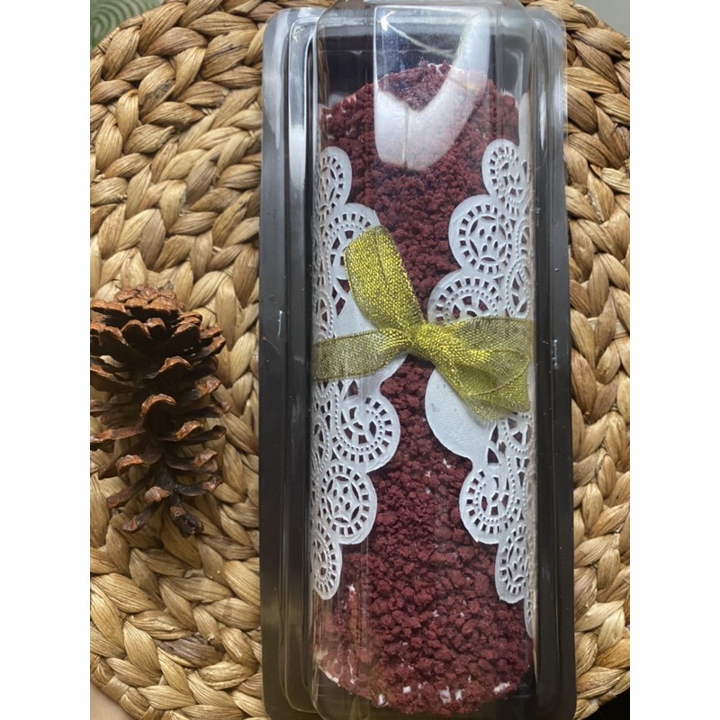 

Bolu Gulung Redvelvet Crumb by Wien’s Kitchen