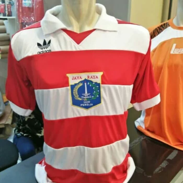 NJSTO1119 JERSEY RETRO PERSIJA JAKARTA 1985 JUARA
