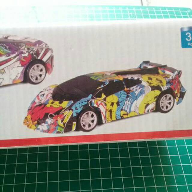 RC Car Ferrari Lamborghini Grafiti (20x8x5cm)