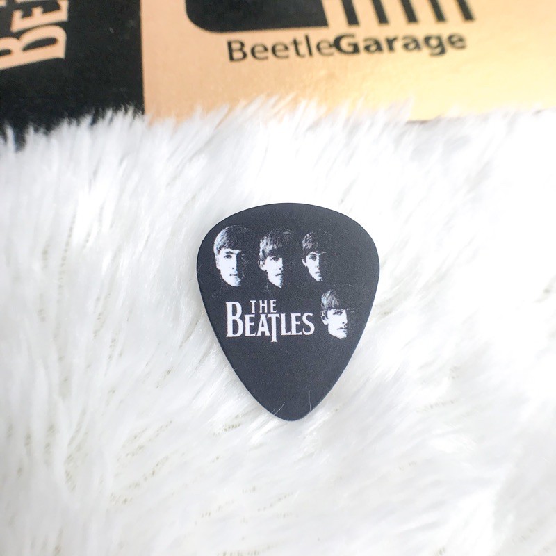 Ready Pick Gitar The Beatles Band Vintage Retro Jadul Pik Guitar Band Beatlemania John Lennon