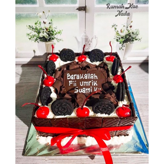 

Black Forest Coklat Pagar, Kue Tart/Kue Ulang Tahun/Kue Ultah Coklat Pagar