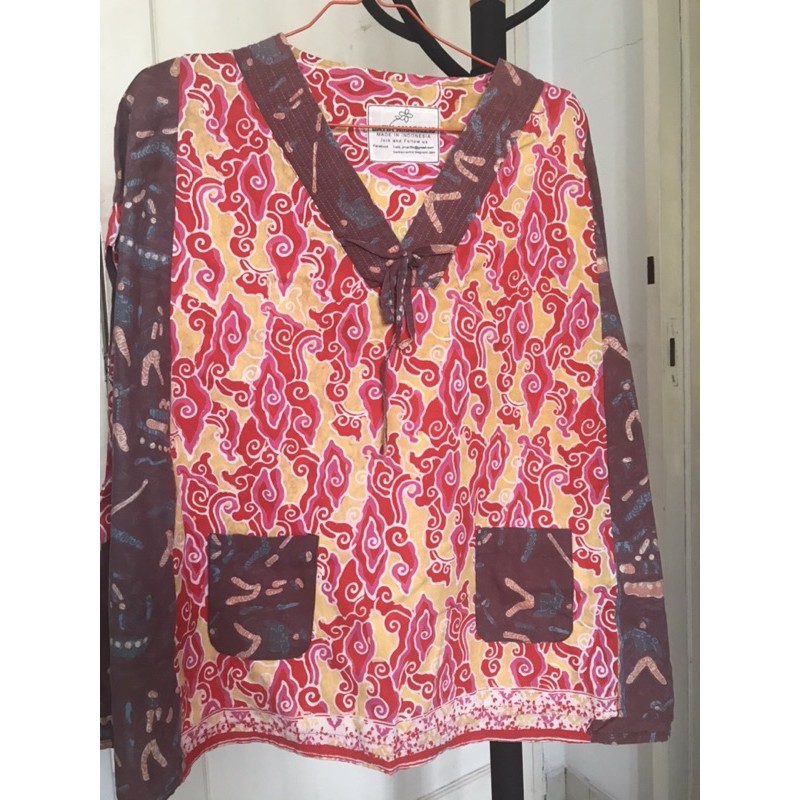 PreLoved Cape/Luaran Oversize Blus Batik Amarilis