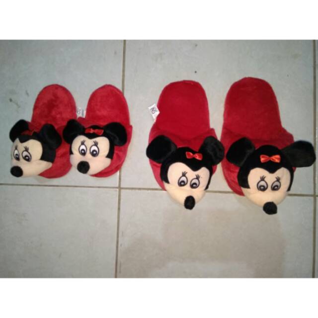 Sandal couple boneka