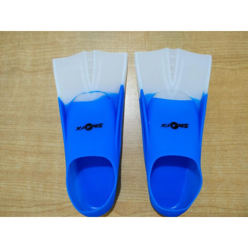 Sepatu kaki katak diving snorkeling snorkling dewasa Shark