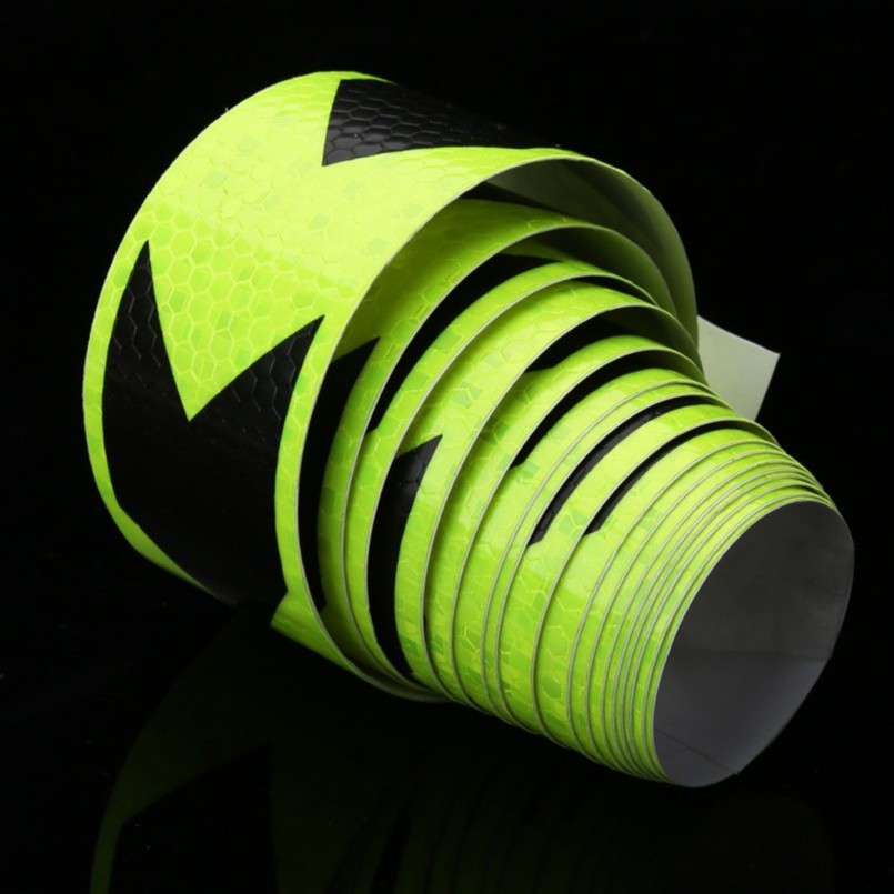 

Reflective Sticker Marker POLA PANAH 5cm X 3 Meter – HITAM KUNING - STIKER MANTUL GLOW IN THE DARK