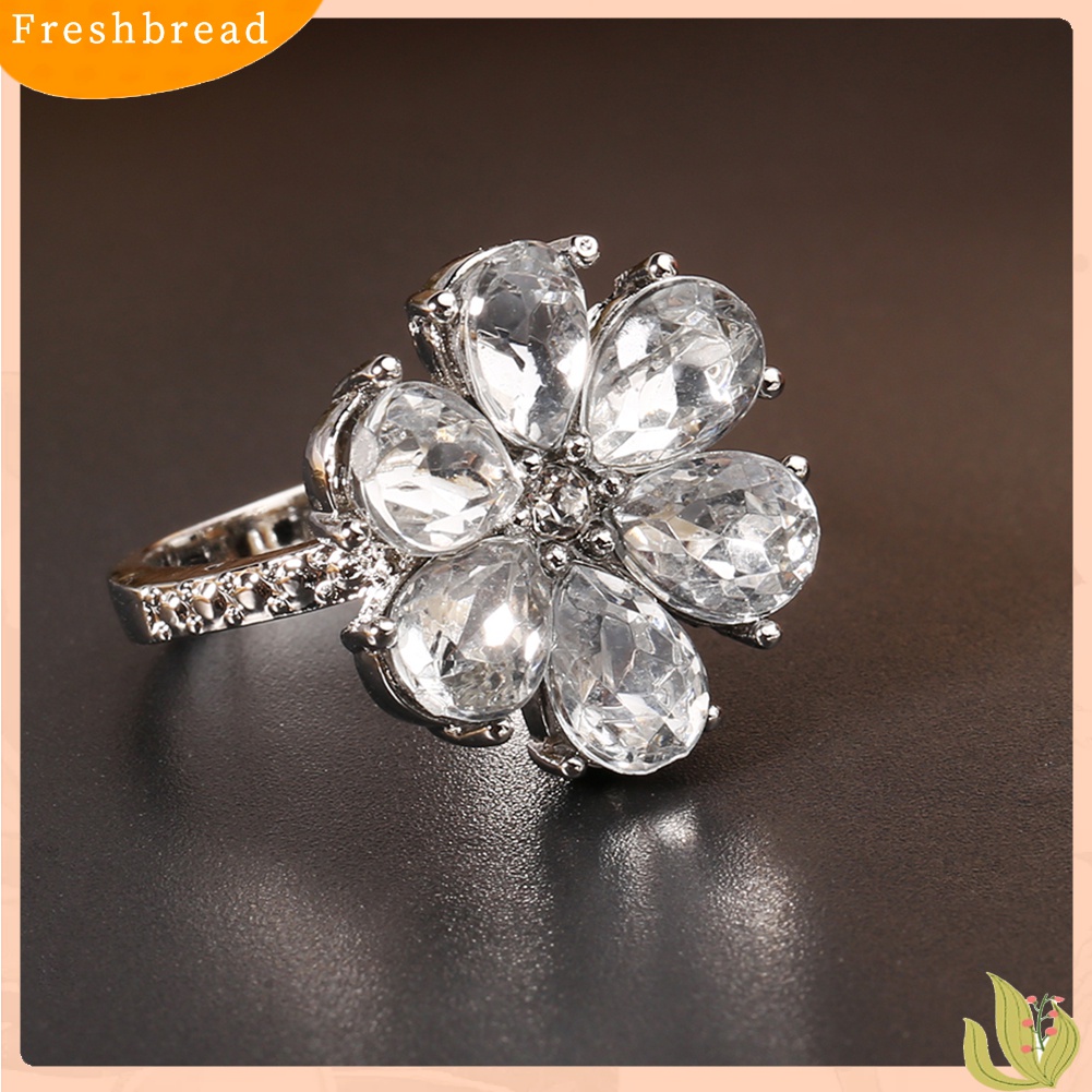 [TERLARIS]Women Trendy Flower Cubic Zirconia Rings Wedding Engagement Finger Jewelry Gift