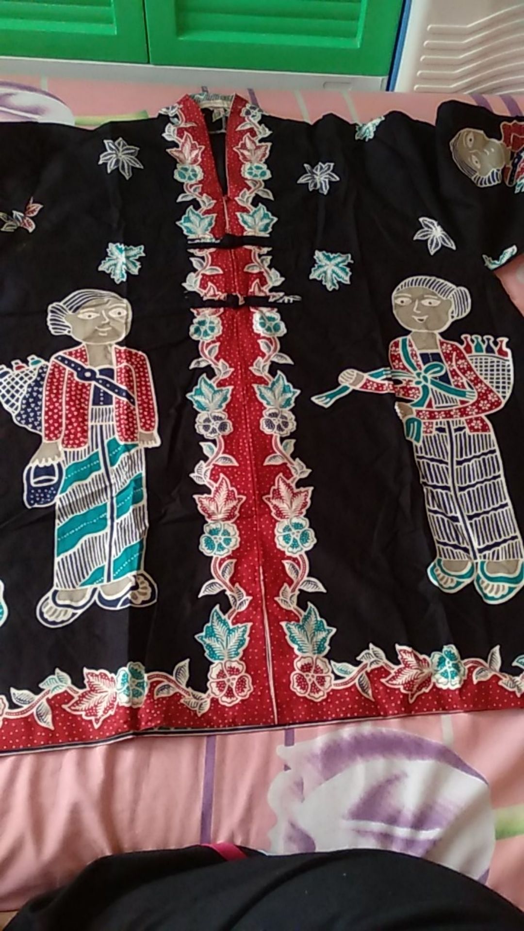 Blus Jamu Solo Batik