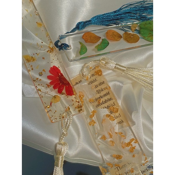 

Bookmark Resin/Pembatas buku Resin/Bookmark Custom/Hadiah Handmade