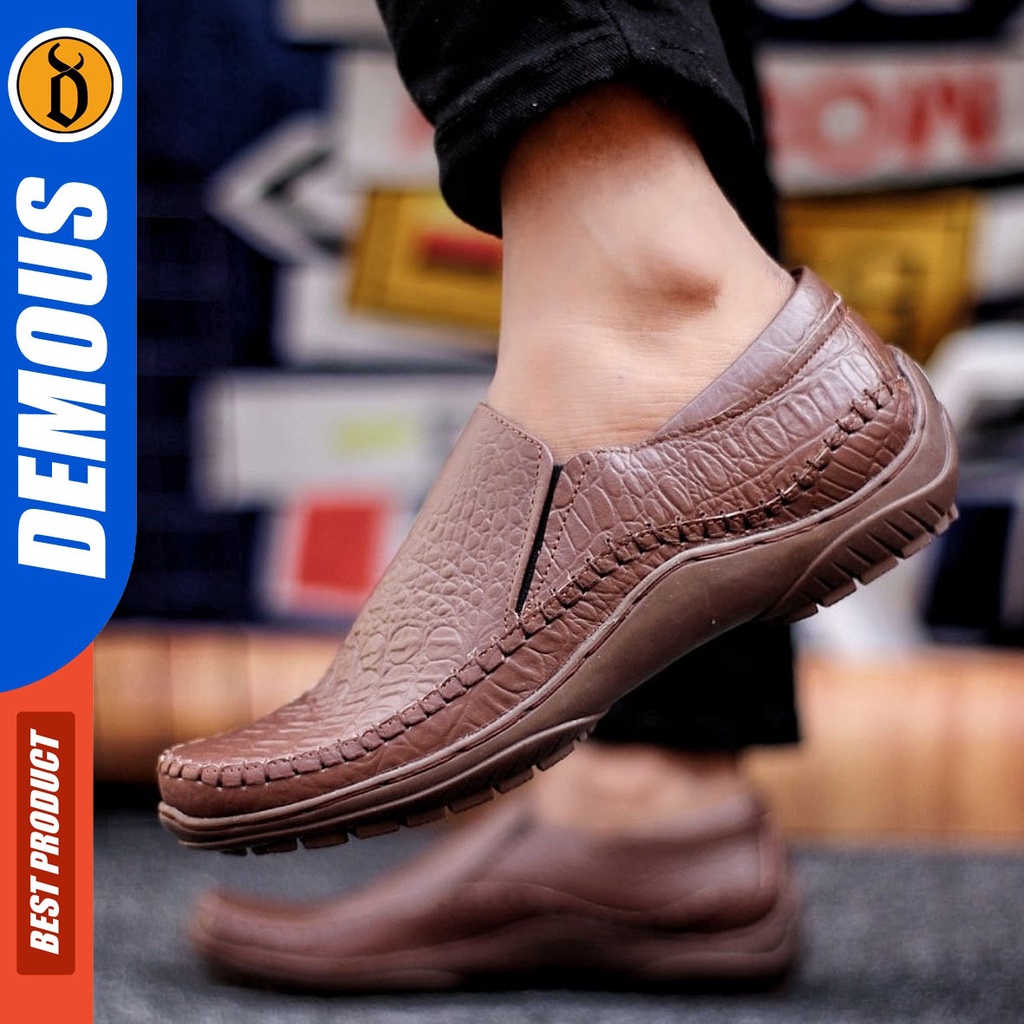 DEMOUS Crocz - Sepatu Slip On Pria Casual Kulit Asli