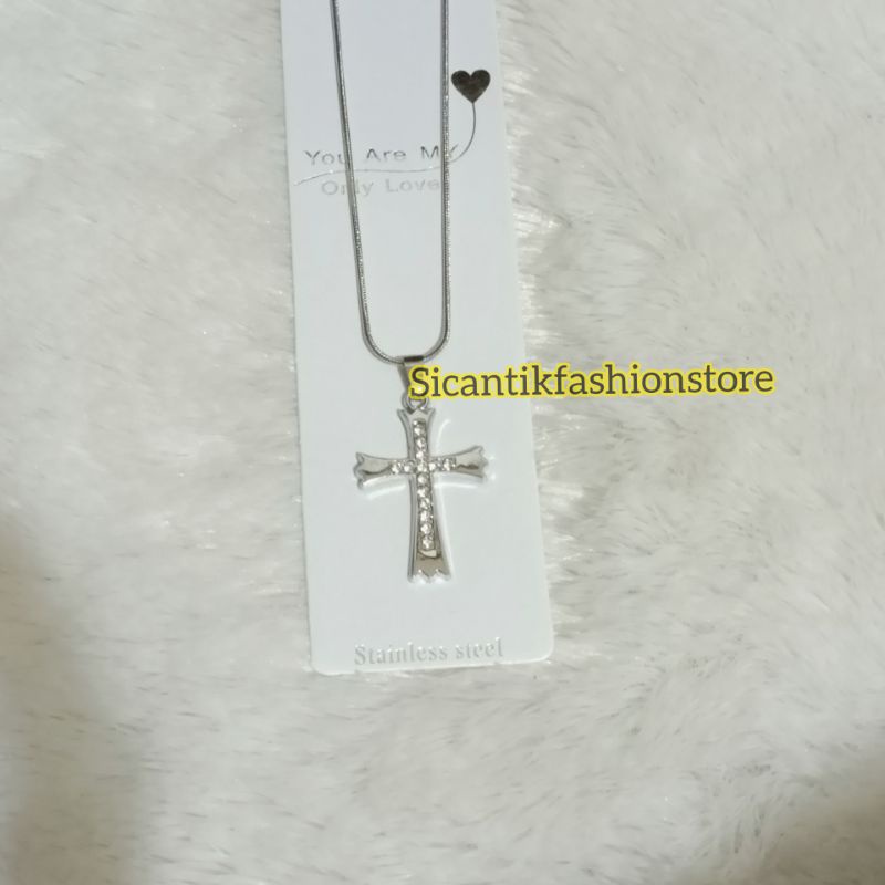 Kalung Titanium liontin Salib Silver permata Fashion Wanita Pria terlaris anti Karat liontin Salib