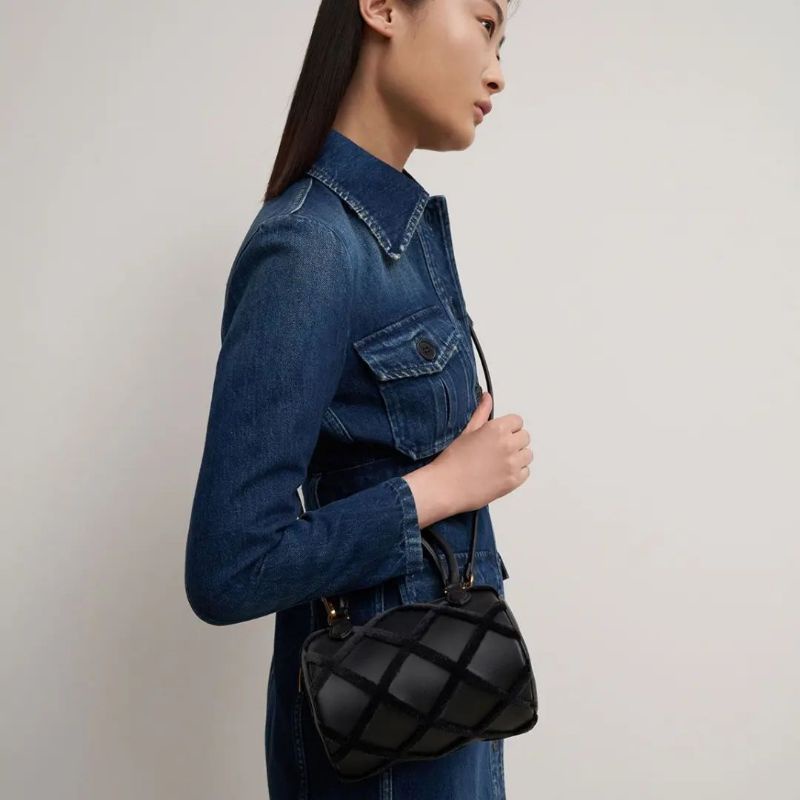 Image of 3.3 SALE | CK Cleo Criss-Cross Pattern Top Handle Bag #7