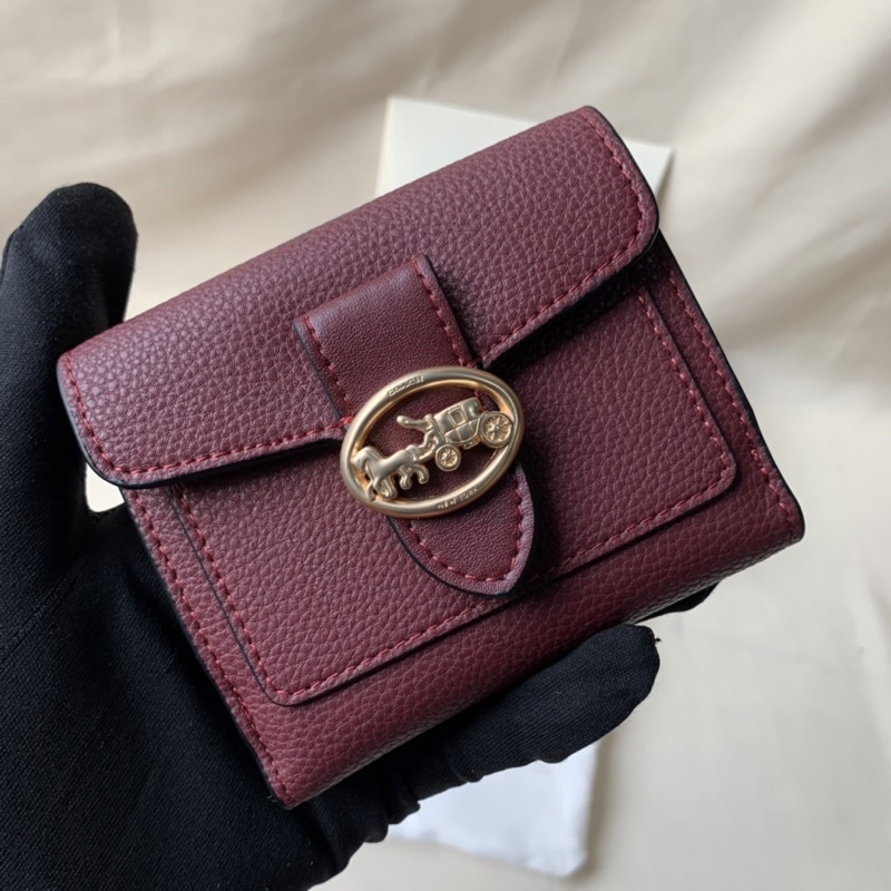 Coach Georgie Small Wallet In Colorblock Signature - Maroon (C7250)