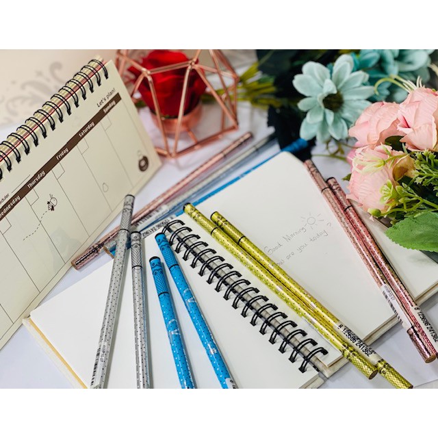

PENSIL KAYU HB GLOSSY LACE ISI 2