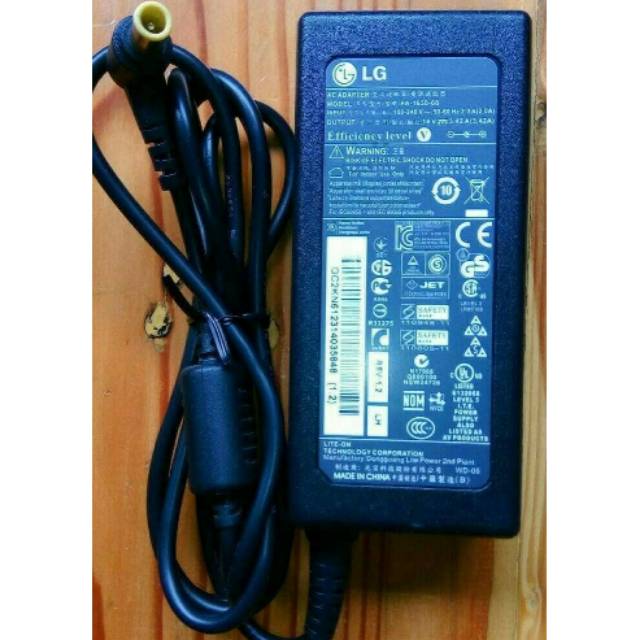ADAPTOR LG 19V 3,42A