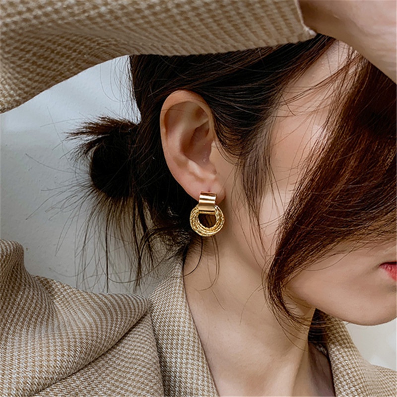 Anting Stud Bentuk Bulat Geometris Multilayer Gold (Takota 004)