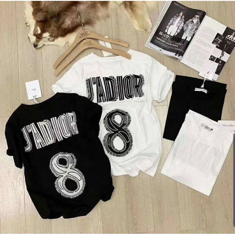 

TSHIRTX JR X BLACK X WHITE X NEW X