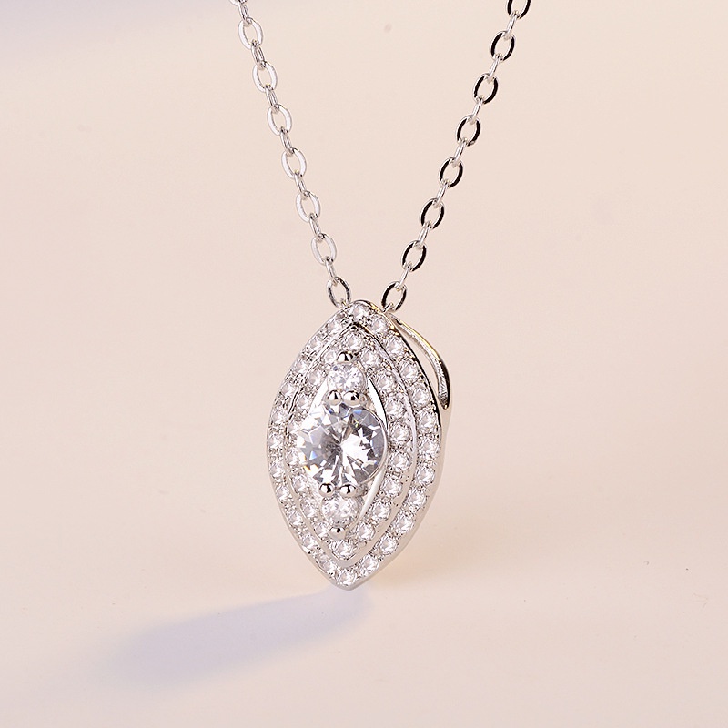 [Ready Stock]Fashion Micro Inlay Full Diamond Pendant Plated Pure Necklace