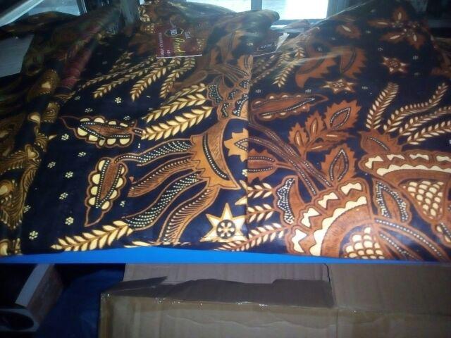 Motif Random - Kemeja Batik Hem Pendek Pria Kerja Kantor Kondangan Seragam Flash Sale Murah