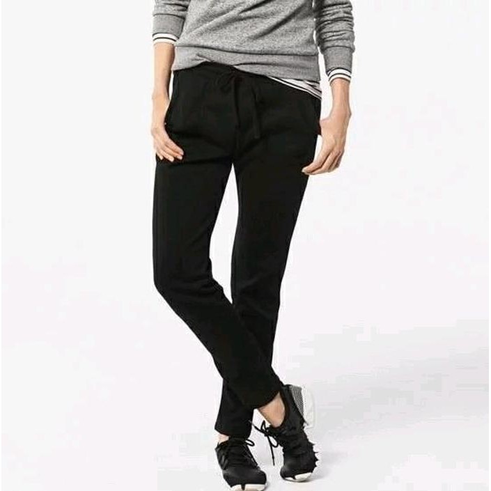 Celana Musim Dingin Winter Salju Uniqlo Blocktech Fleece Sweatpants not Pull n Bear Bershka Huiying