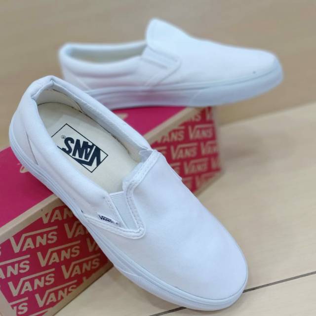 vans slip on total white