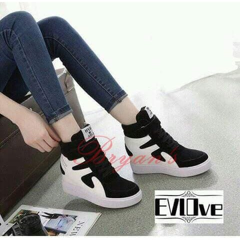 Sepatu boot wanita hitam casual lucu modis korea sekolah santai gaul