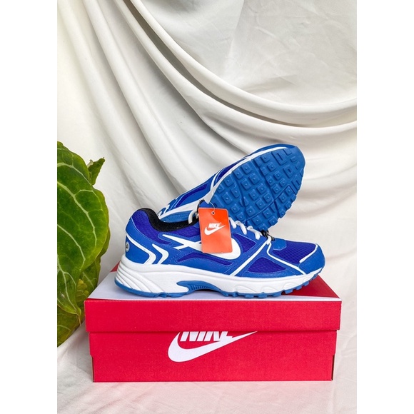 SEPATU RUNNING / SEPATU OLAHRAGA