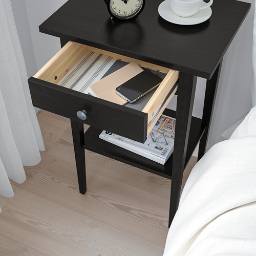 HEMNES Meja samping tempat tidur hitam cokelat / putih 46x35 cm