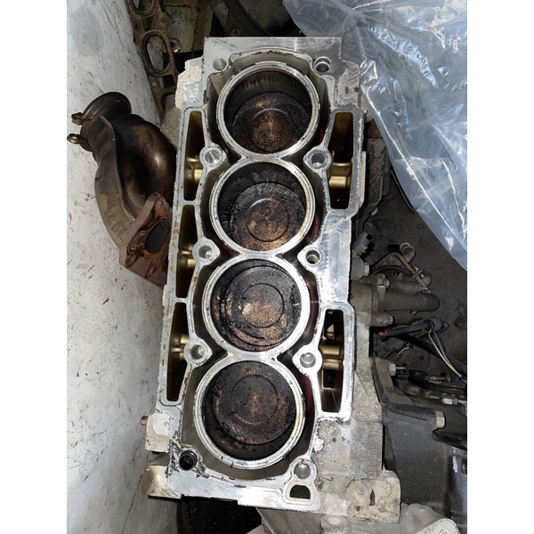 (kamil motor) Blok mesin peugeot 307sw 407 807 406ew10 ex singapur. komplit dengan isinya