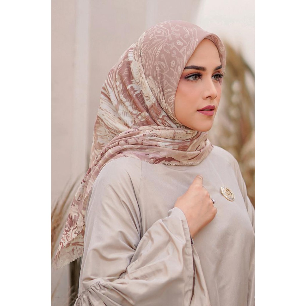 5.5 The Farsha Voal Square - Misty Rose Premium