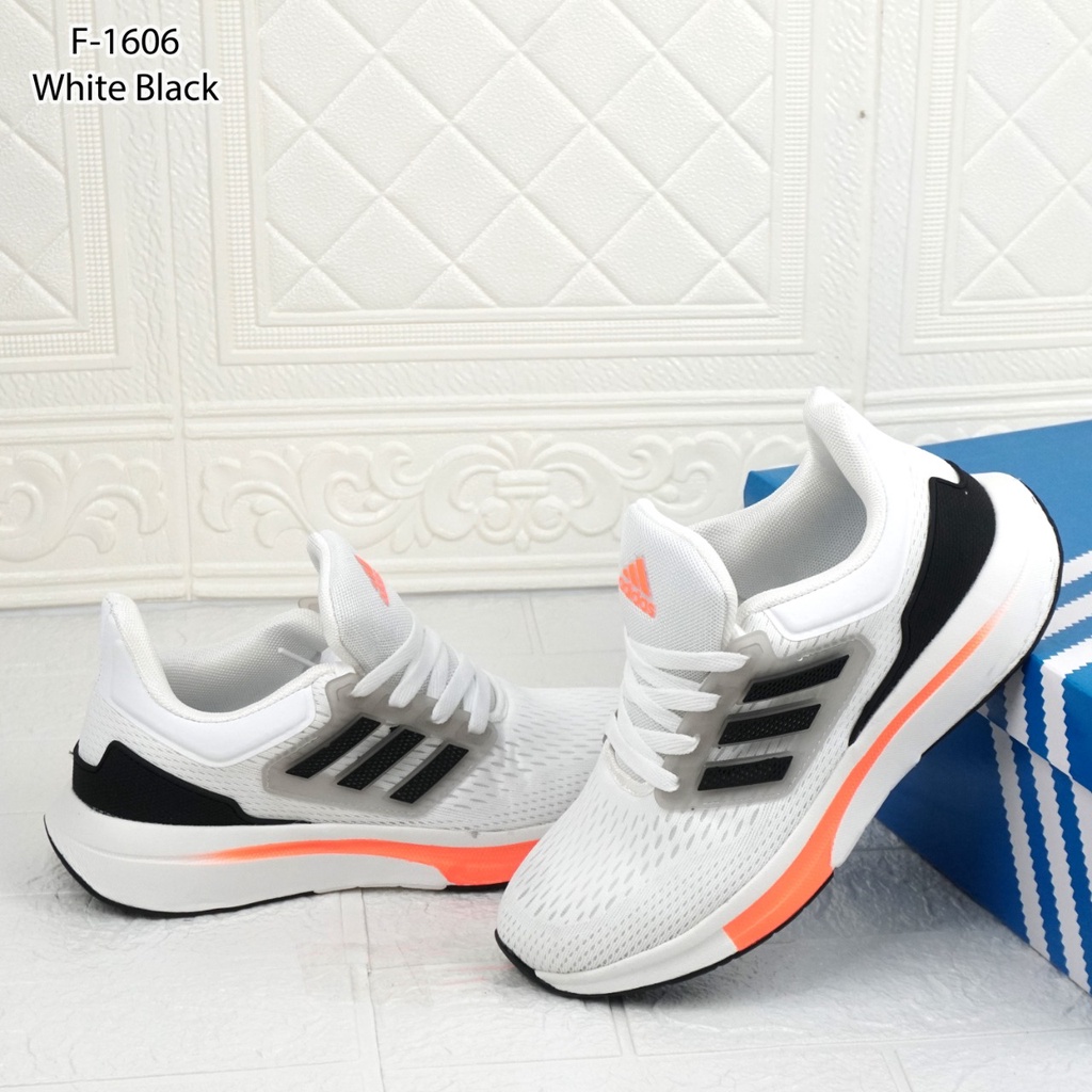 SEPATU COWOK F-1606M