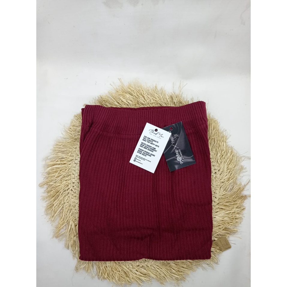 rajut premium, rok span rajut, rok rajut, rok knit rajut premium ALLSIZE BY GALLERAJ-MAROON