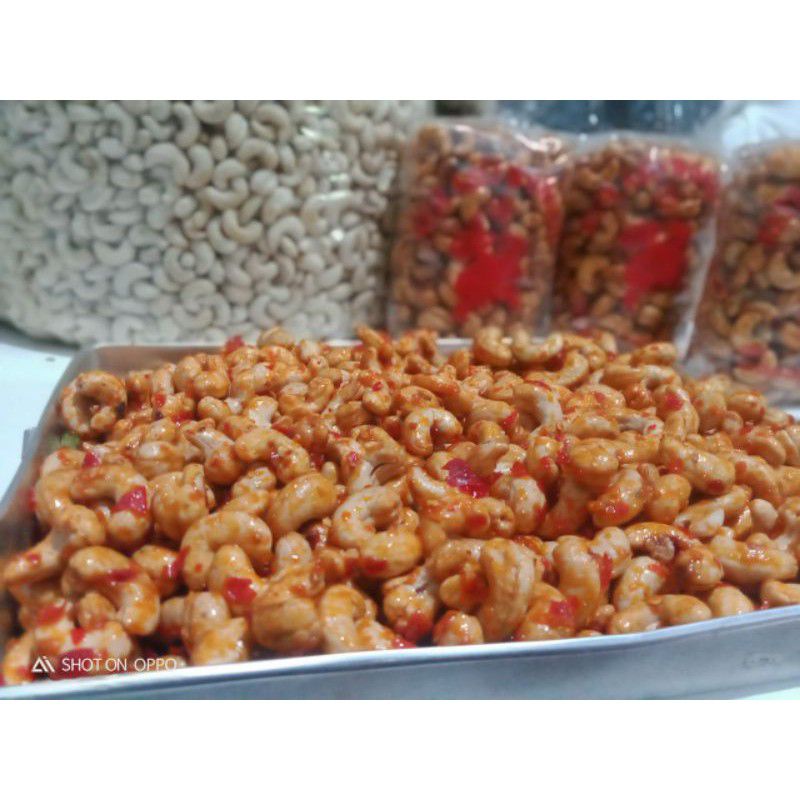 

KACANG MEDE/METE PEDAS MANIS 250 GRAM