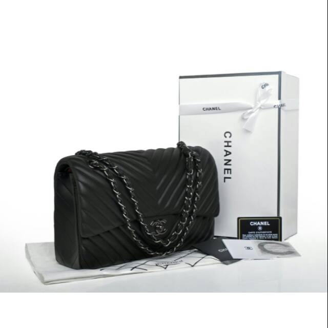 Chanel Chevron Flap Bag SemiPremium Authentic + Box 1KG