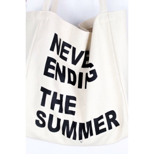 TOTEBAG NEVER ENDING THE SUMMER (crbn_cloth) Totebag quotes aesthetic Size 45x34x15 cm