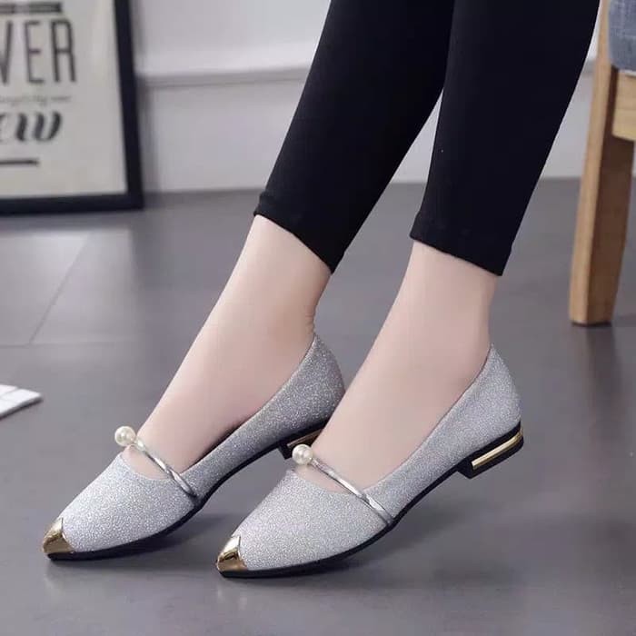 Flat Shoes Wanita Alodia SDB110