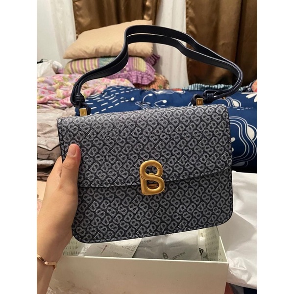 Preloved tas audrey buttonscarves