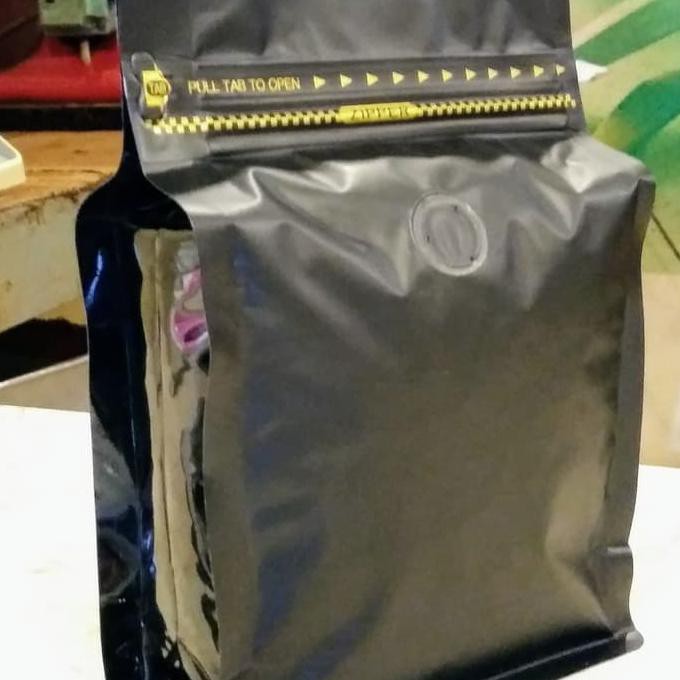 

Kemasan Kopi / Coffee Bag (Flat Bottom, Valve & Zipper) - Hitam GRATIS ONGKIR