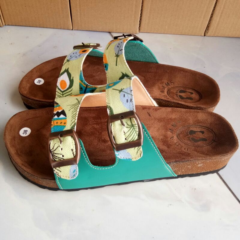 Sandal wanita ban 2