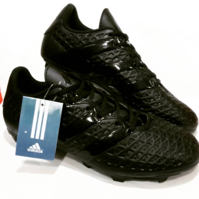 Sepatu bola adidas ace.grade ori hitam.