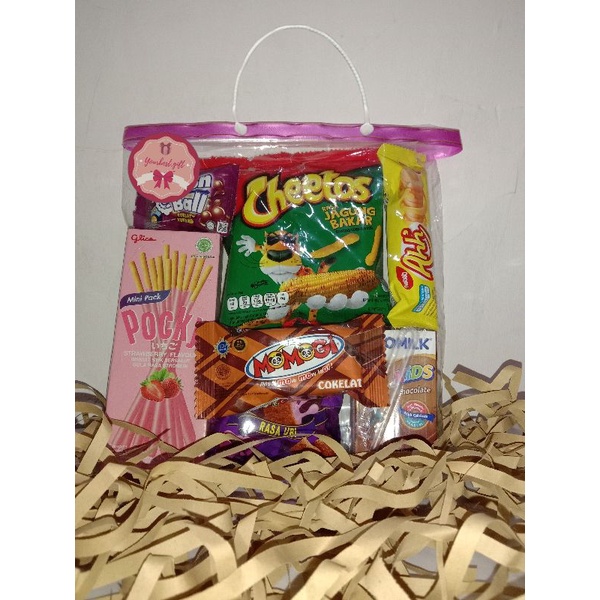 

BINGKISAN PAKET SNACK ULANG TAHUN MURAH (BISA CUSTOM)
