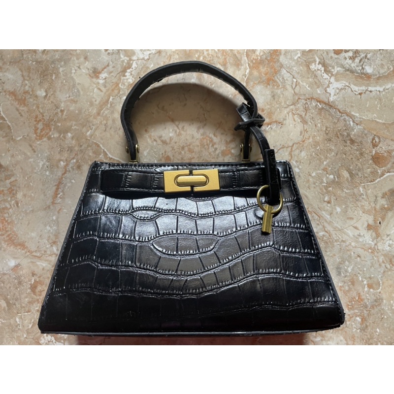 Preloved Tas Huer ala Kremes