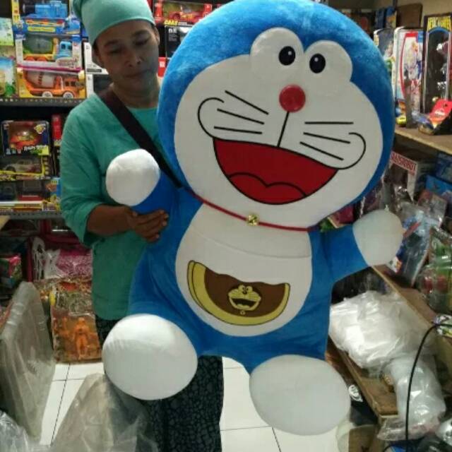 Boneka doraemon super jumbo
