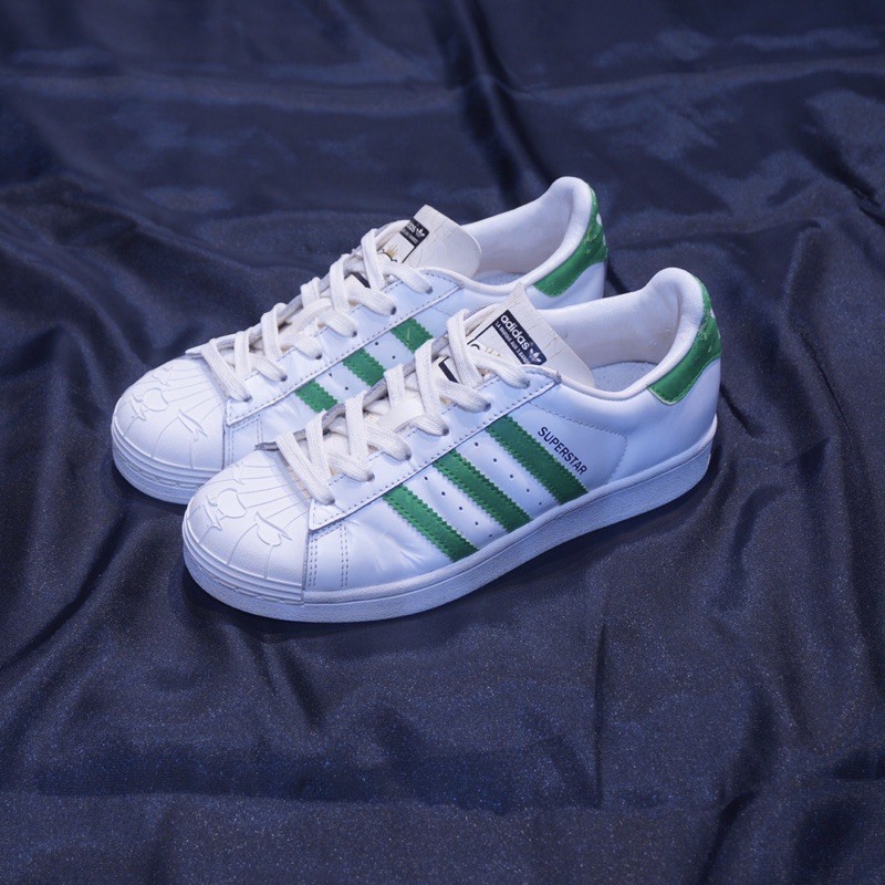 Sepatu adidas superstar x nigo original bekas